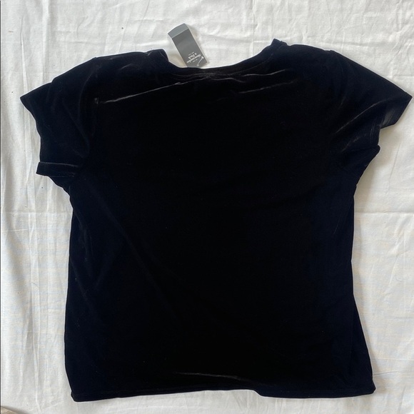 Abercrombie & Fitch Black Velvet Short Sleeve Tee - Picture 3 of 4